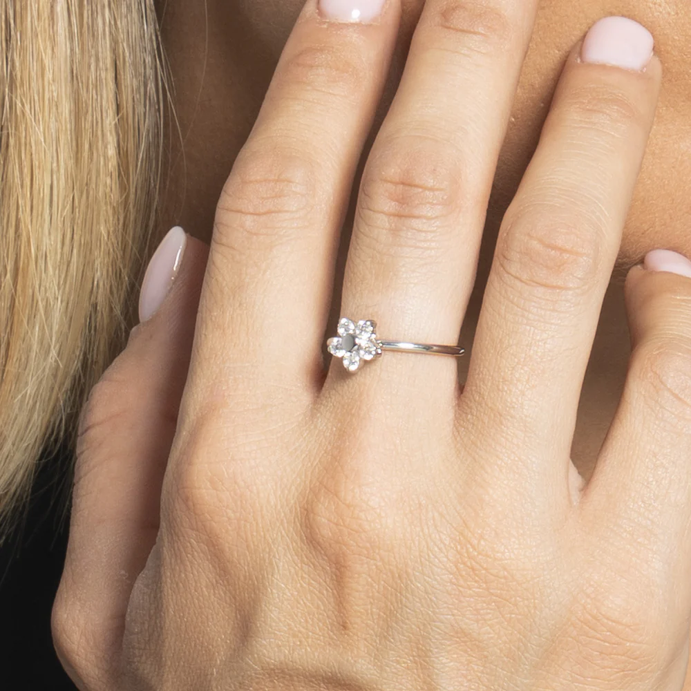ANELLO DONNA IN ACCIAIO CON FIORE E ZIRCONI BIANCHI - Image 2