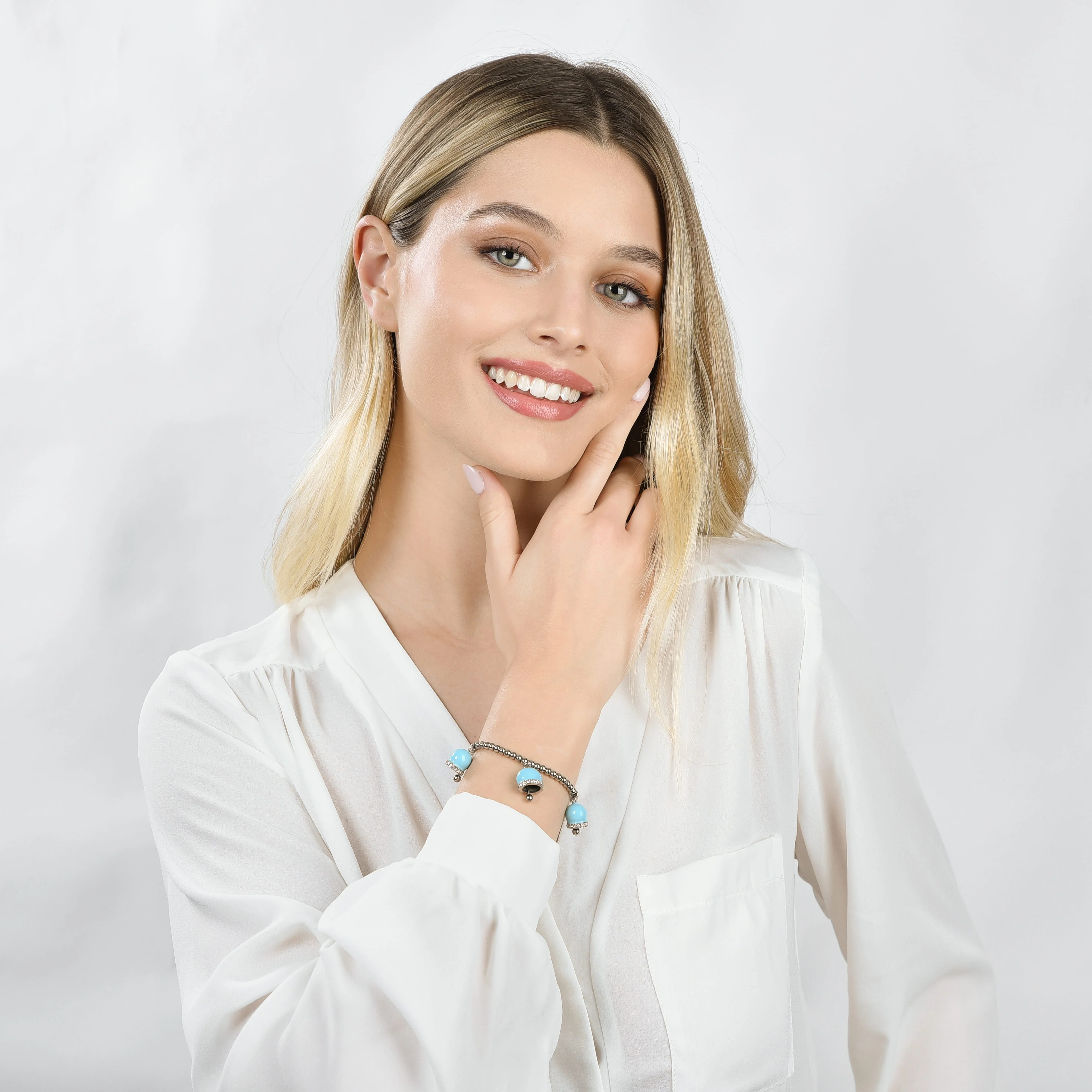 BRACCIALE DONNA IN ACCIAIO CON CAMPANELLE CON SMALTO TURCHESE E CRISTALLI - Image 3