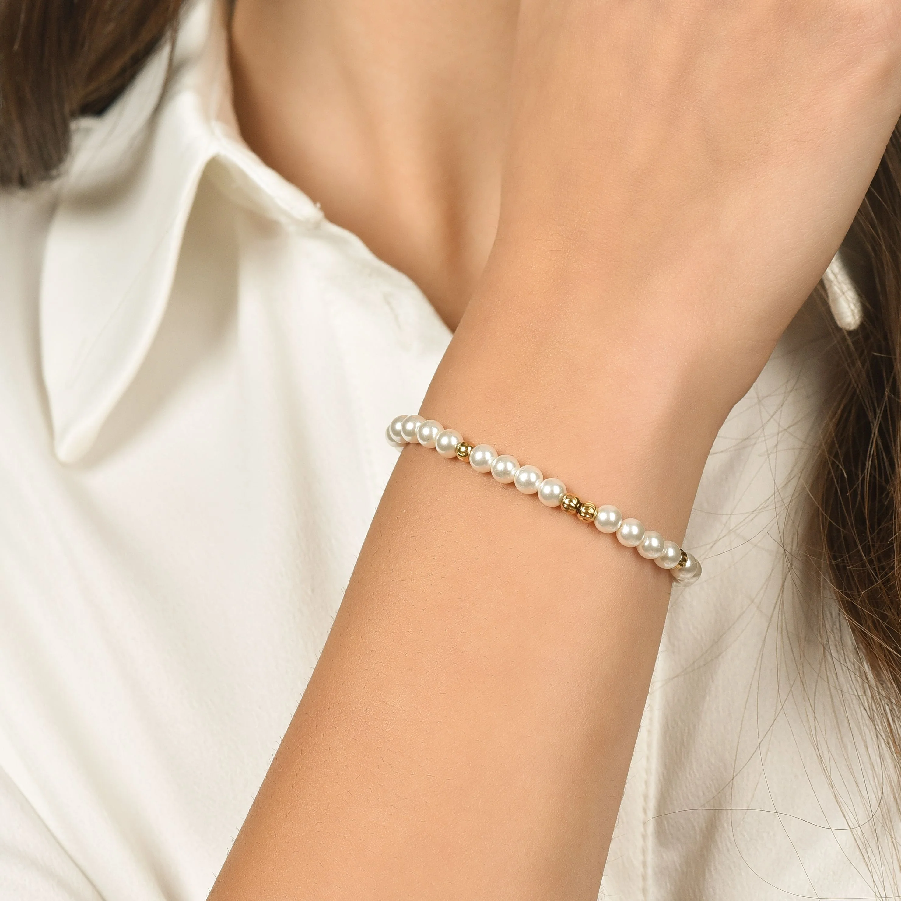 BRACCIALE DONNA IN ACCIAIO IP GOLD CON PERLE ED ELEMENTI IN ACCIAIO - Image 2