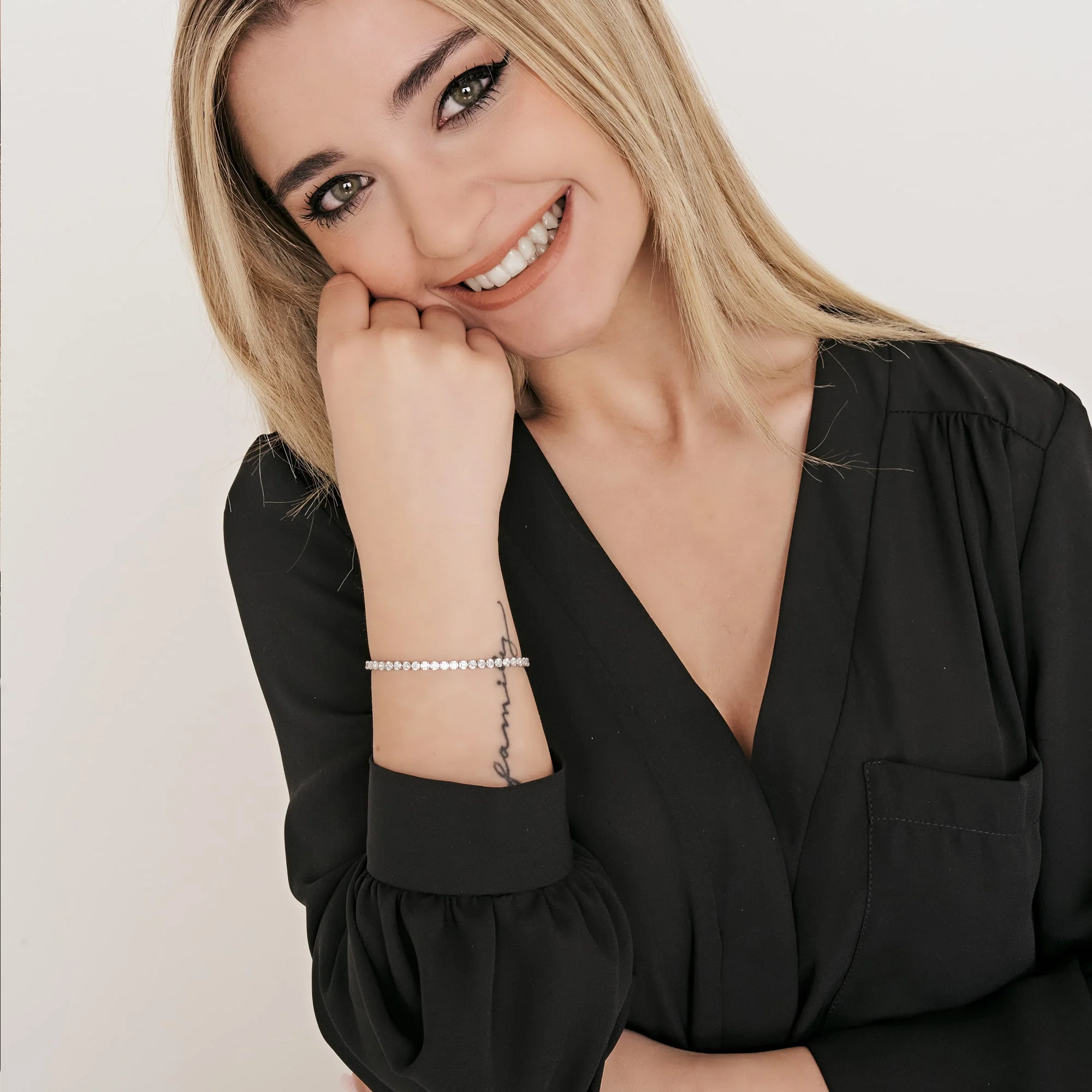 BRACCIALE TENNIS DONNA IN ACCIAIO CON CRISTALLI BIANCHI - Image 3