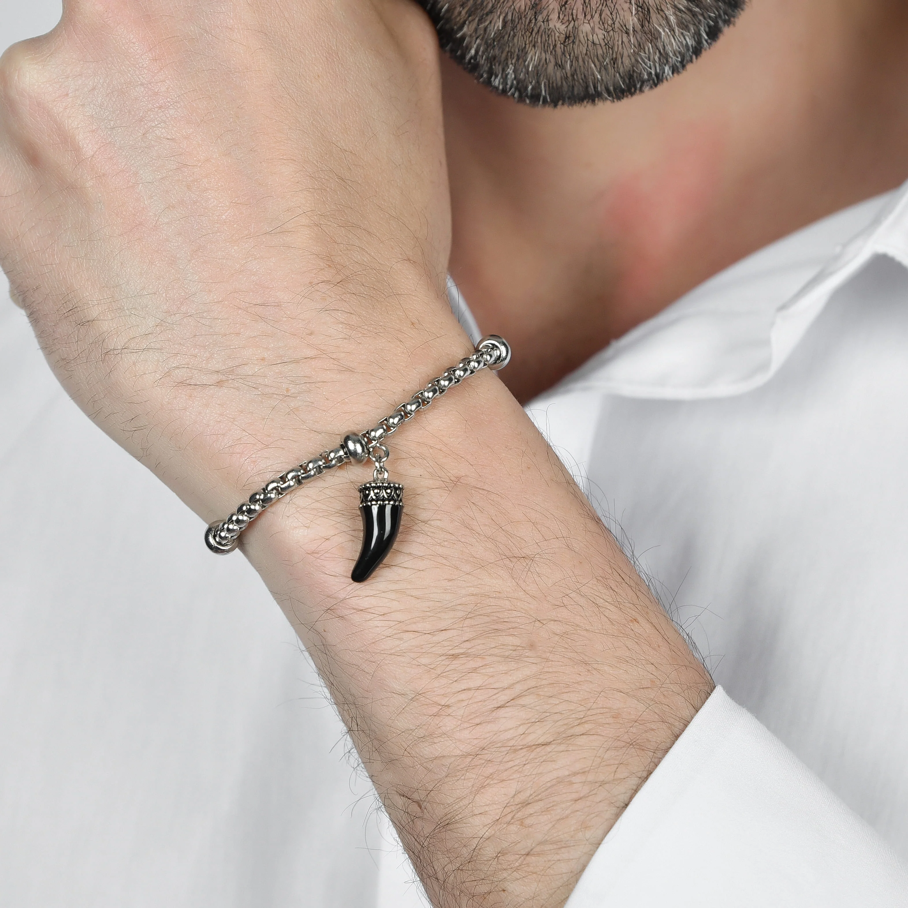 BRACCIALE UOMO IN ACCIAIO CON CORNO CON SMALTO NERO - Image 2