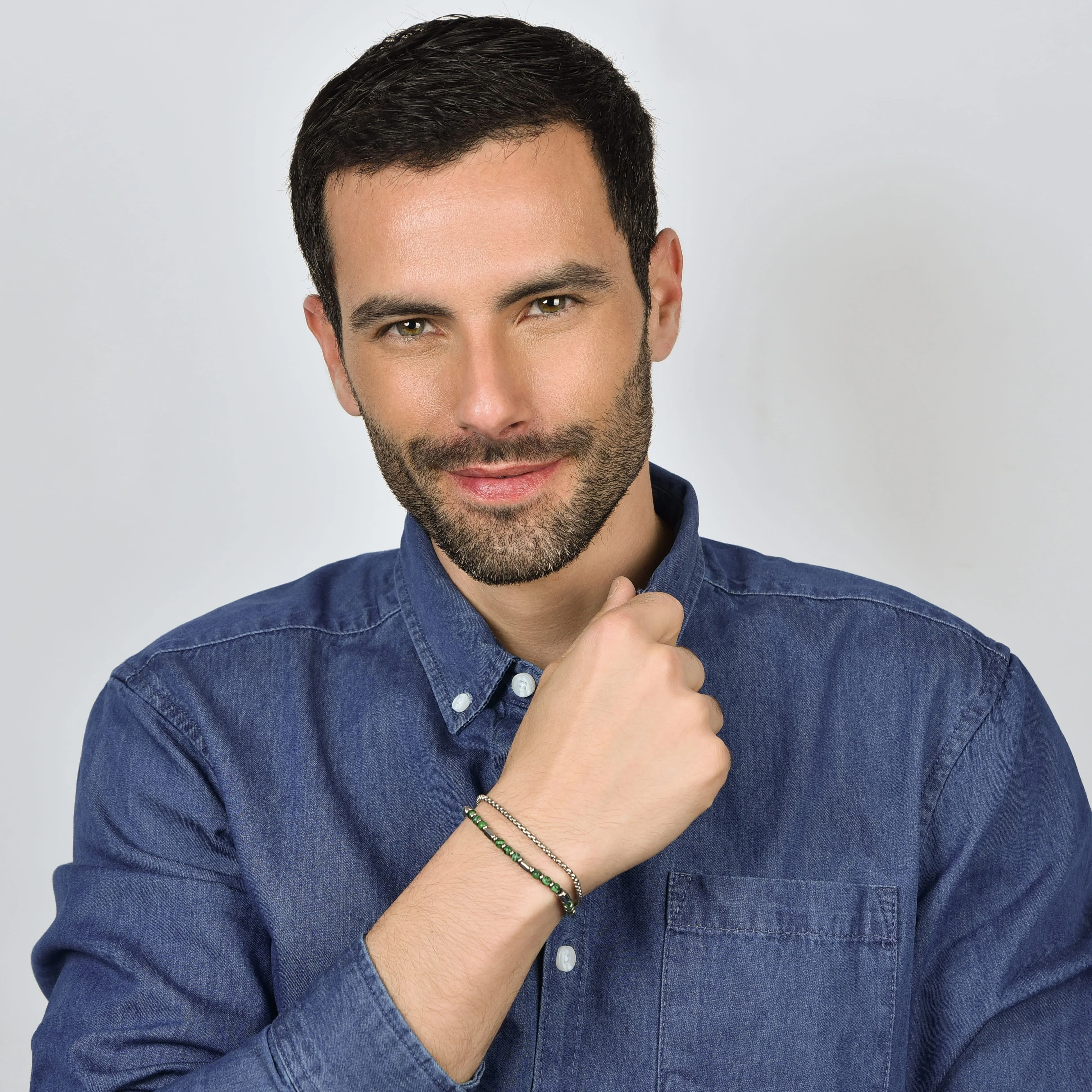 BRACCIALE UOMO IN ACCIAIO CON PIETRE VERDI ED ELEMENTI IN ACCIAIO - Image 3