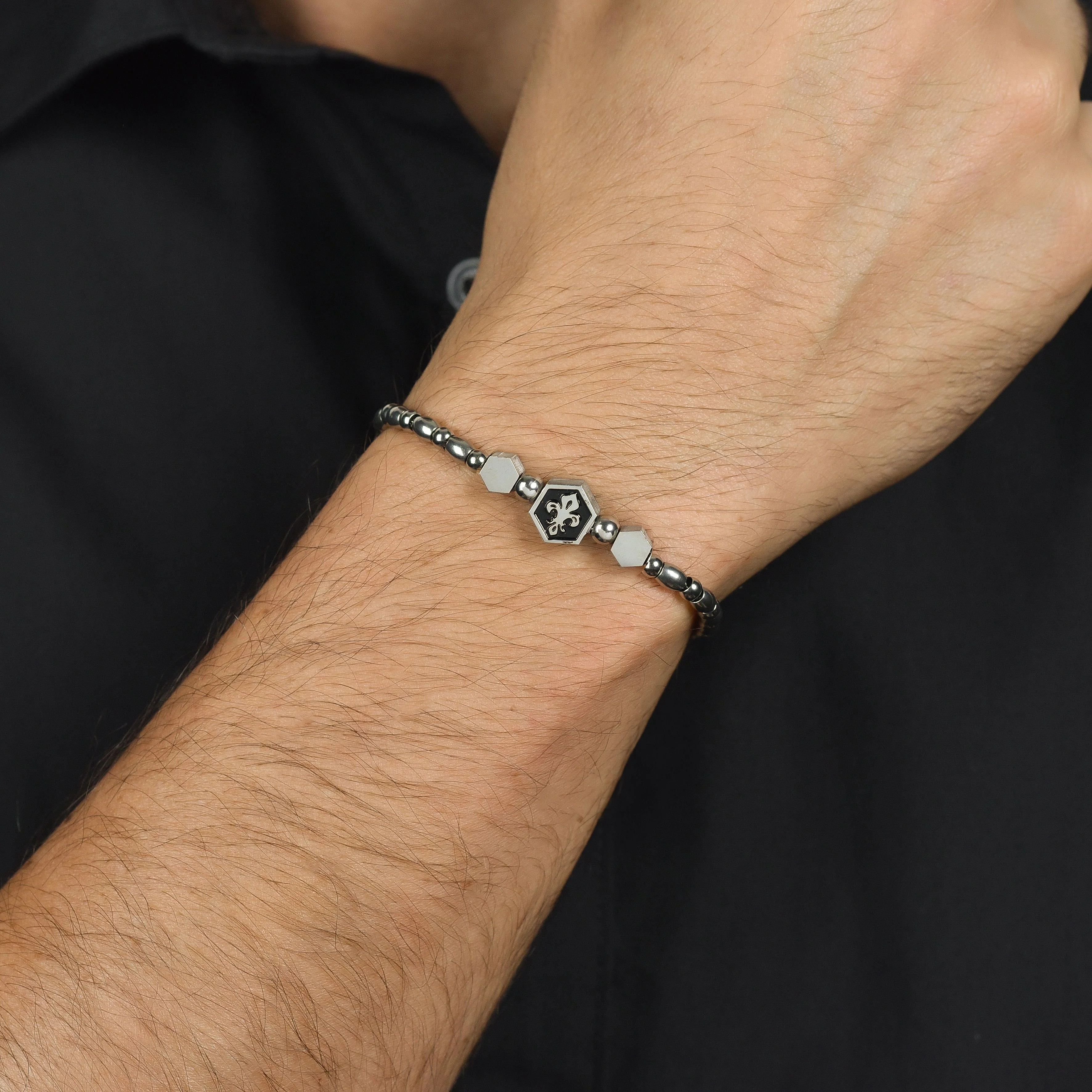 BRACCIALE UOMO IN ACCIAIO ELEMENTO CON GIGLIO SILVER E SMALTO NERO - Image 2