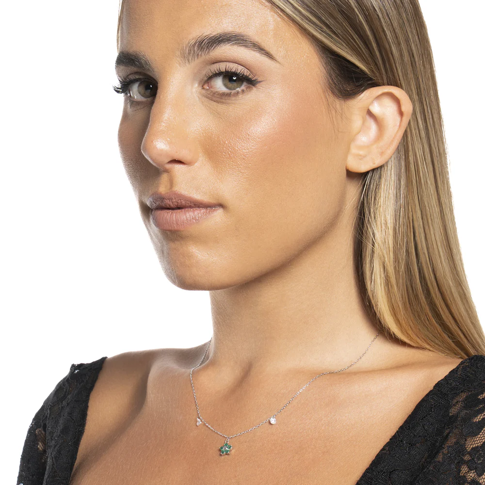 COLLANA DONNA IN ACCIAIO CON PENDENTE FIORE CON E PETALI ZIRCONE VERDE - Image 3
