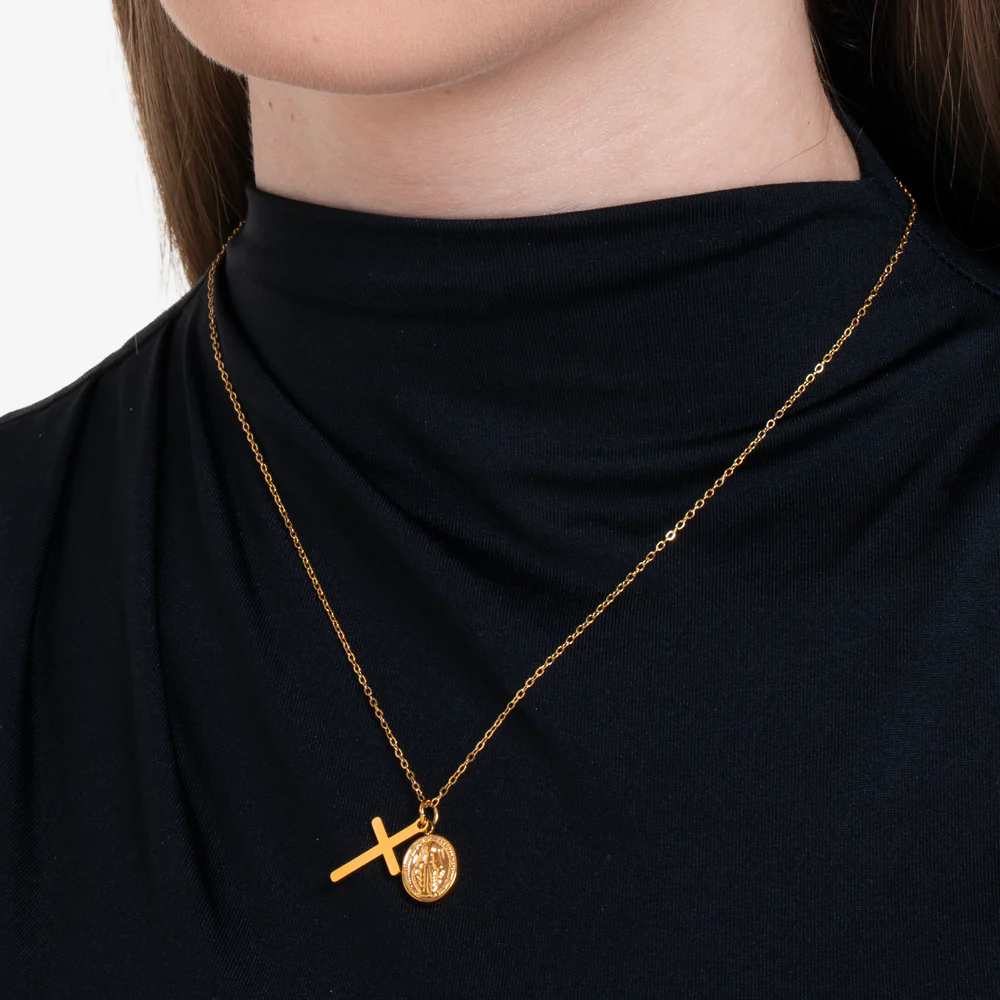 COLLANA DONNA IN ACCIAIO IP GOLD, MEDAGLIETTA CON MADONNINA MIRACOLOSA E CROCE - Image 2