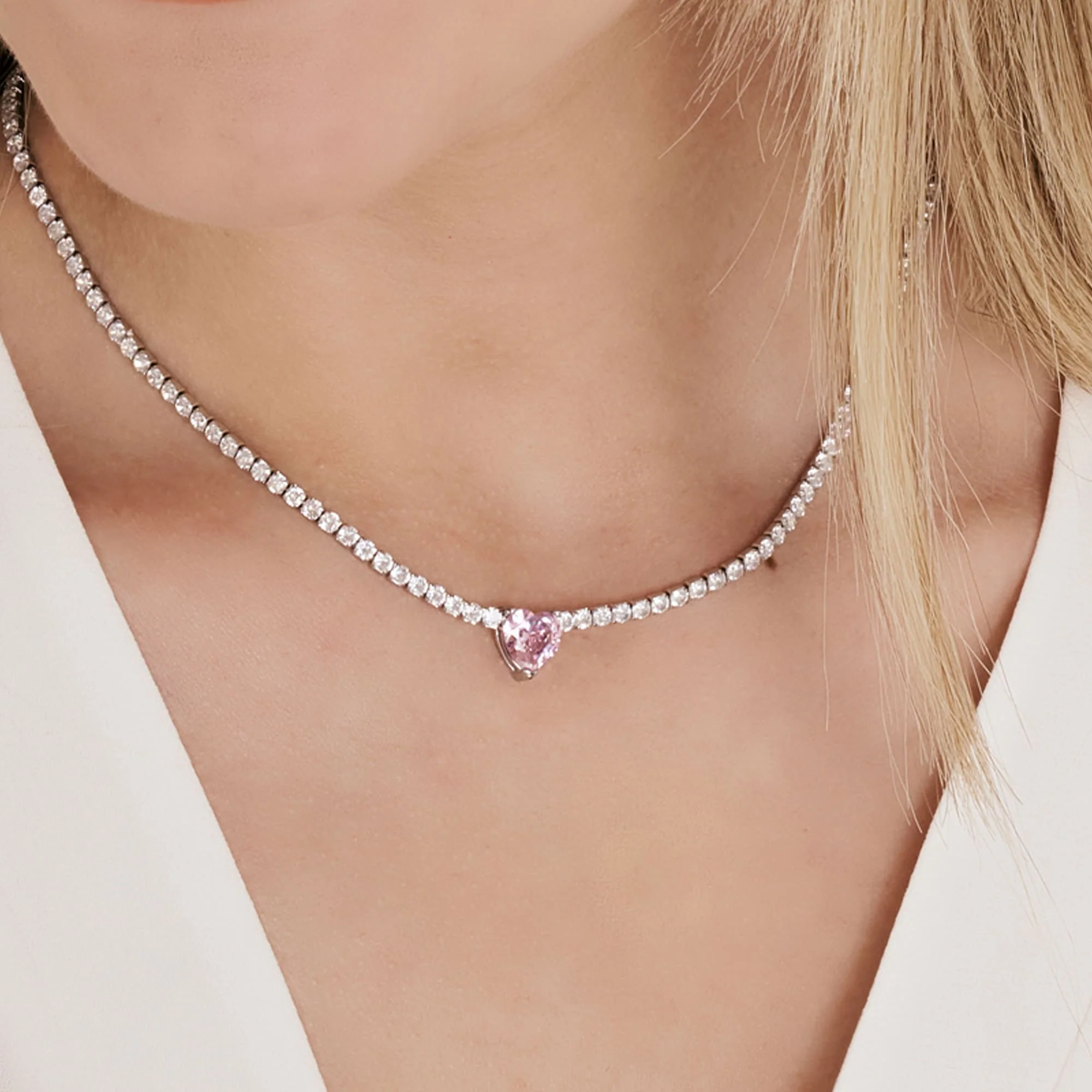 COLLANA DONNA IN ACCIAIO CON CRISTALLI BIANCHI E CUORE CRISTALLO - Image 7
