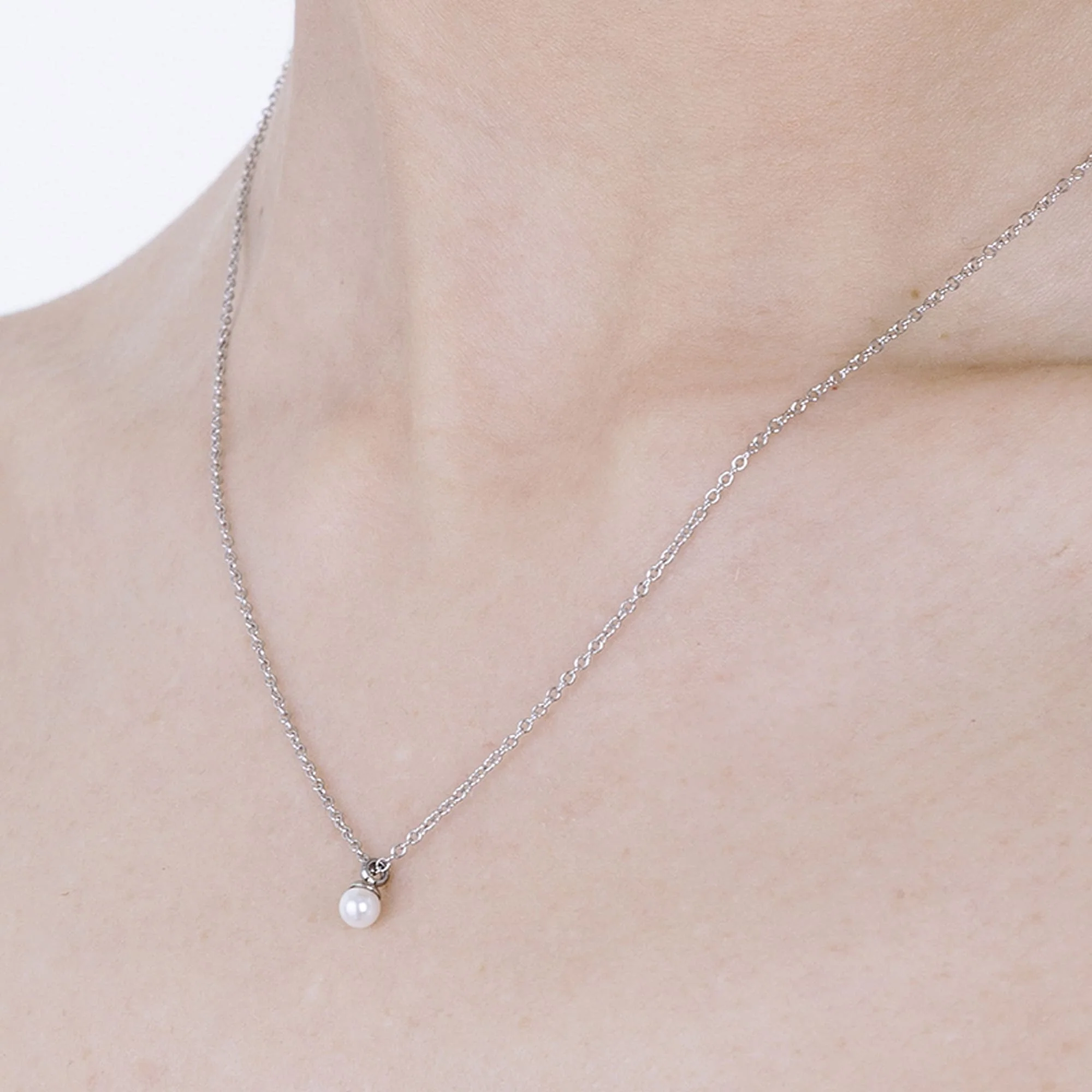 COLLANA DONNA IN ACCIAIO CON PERLA SINTETICA DA 4MM - Image 2