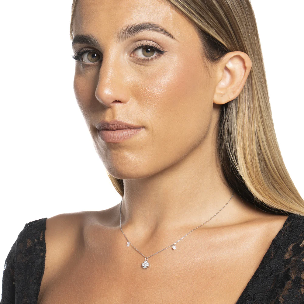 COLLANA IN ACCIAIO CON QUADRIFOGLIO E PETALI ZIRCONE BIANCO - Image 3