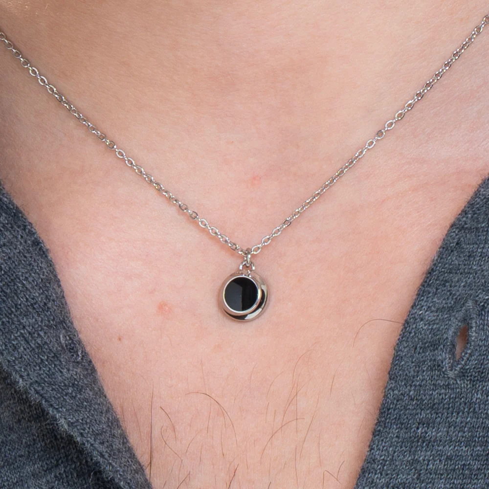 COLLANA UOMO IN ACCIAIO CON PIASTRA CON SMALTO NERO - Image 2