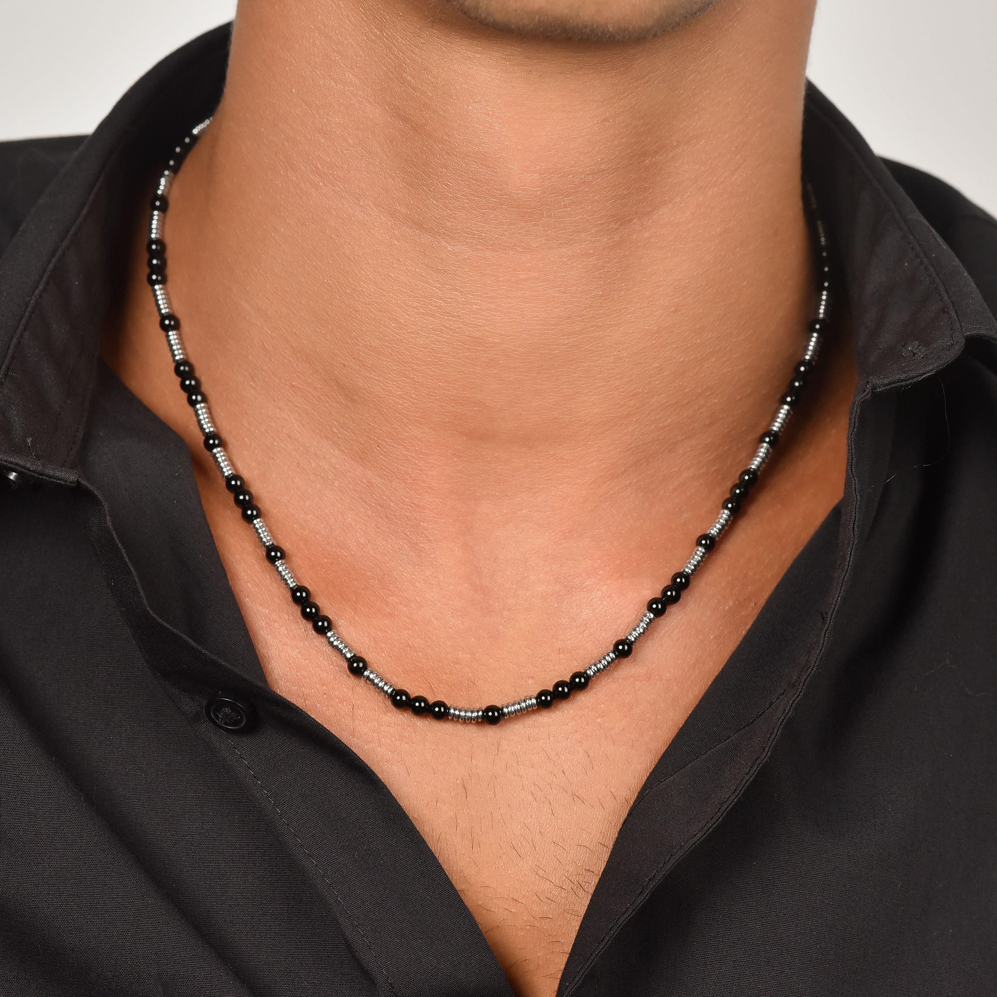 COLLANA UOMO IN ACCIAIO CON PIETRE NERE ED ELEMENTI IN ACCIAIO - Image 2