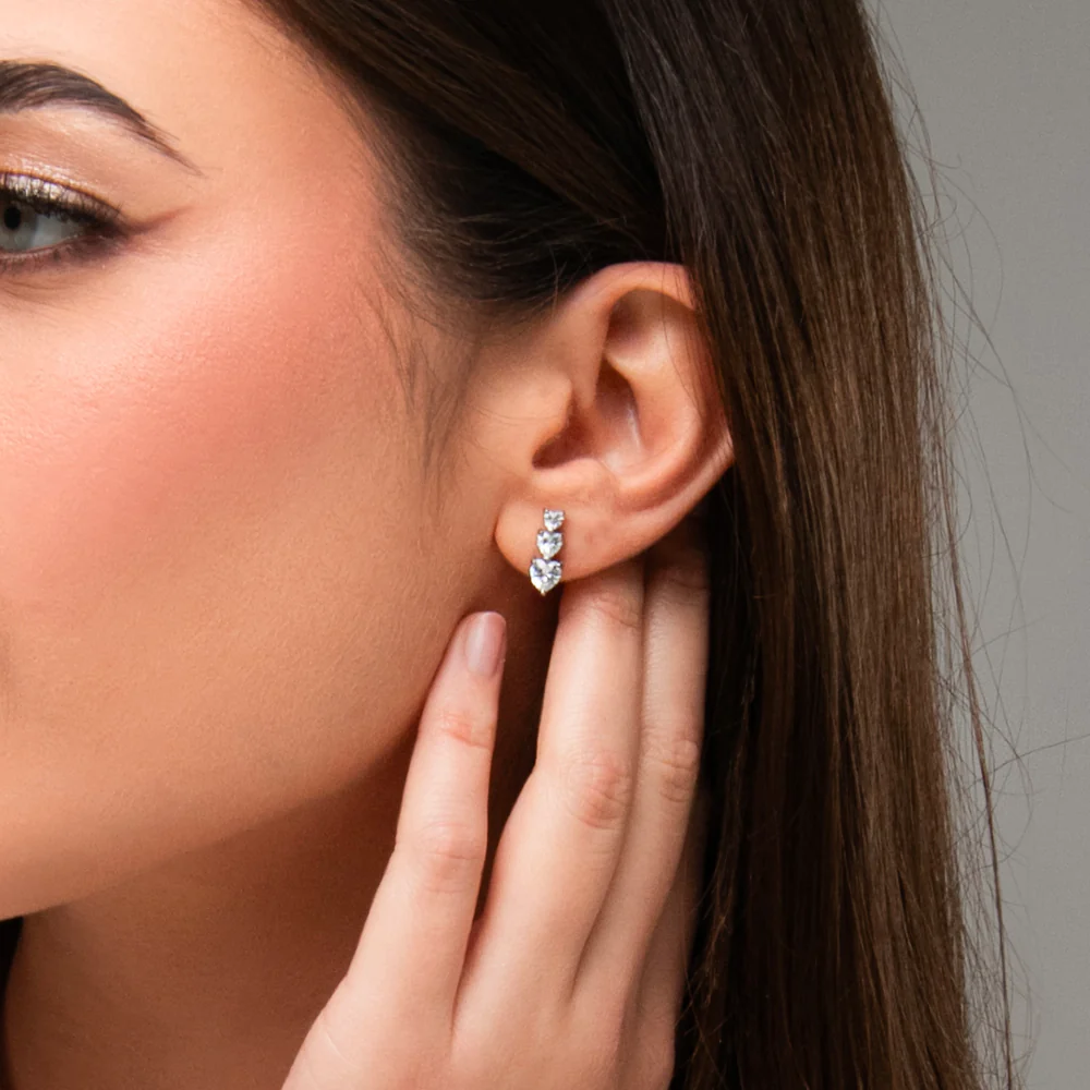 MONO ORECCHINO DONNA IN ACCIAIO CON CUORI CON ZIRCONI BIANCHI - Image 2