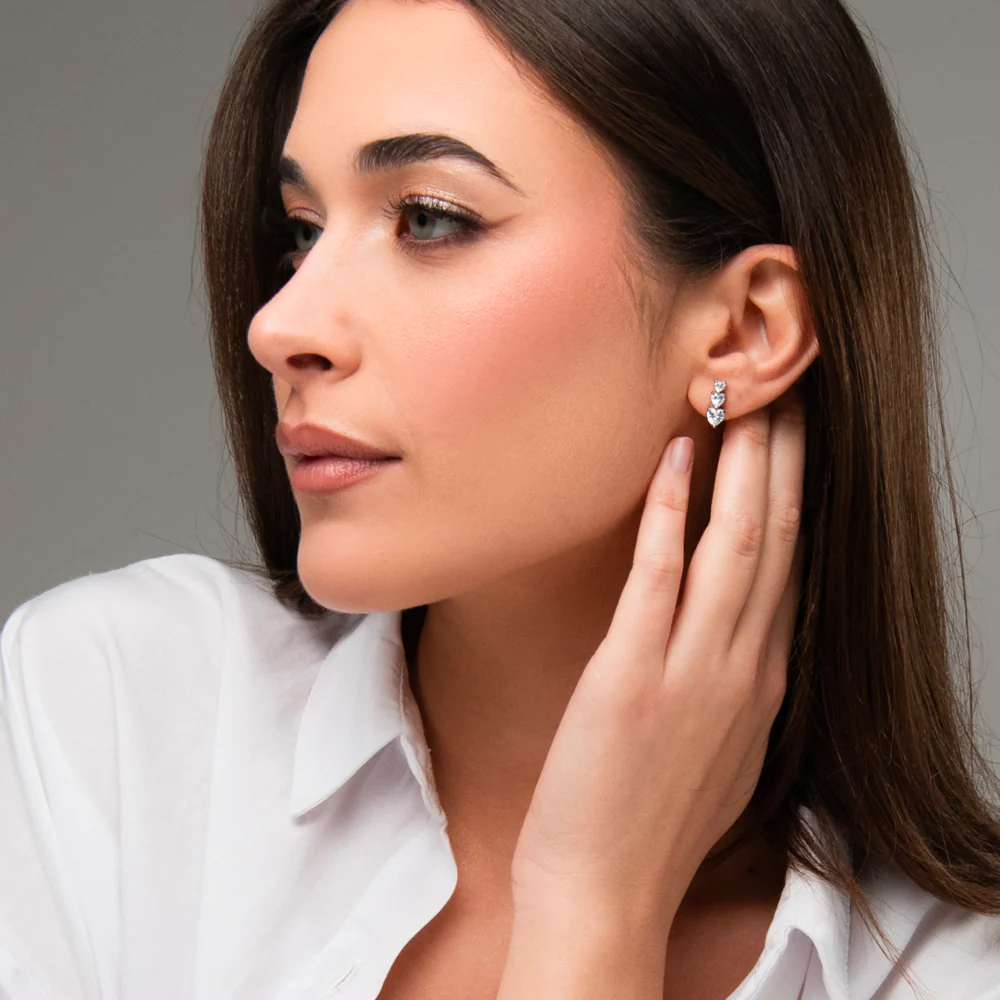 MONO ORECCHINO DONNA IN ACCIAIO CON CUORI CON ZIRCONI BIANCHI - Image 3